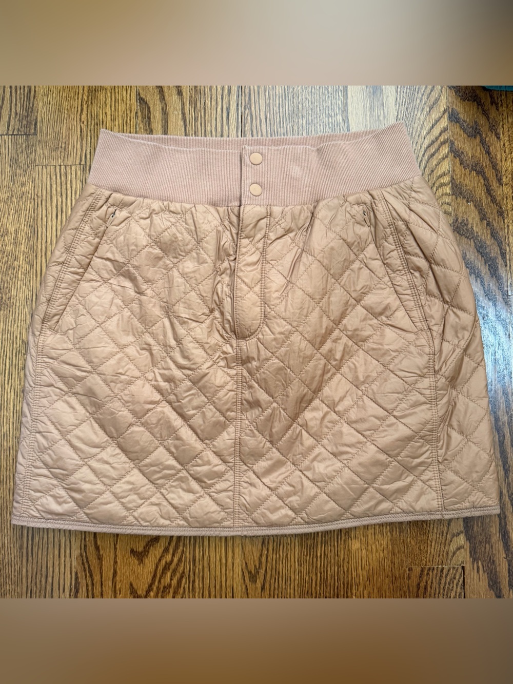 Athleta Light Brown Quilted Lodge Mini Skirt Size 2